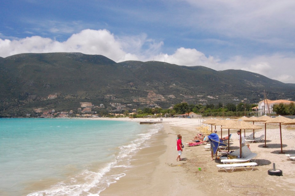 Along the beach towards Ponti